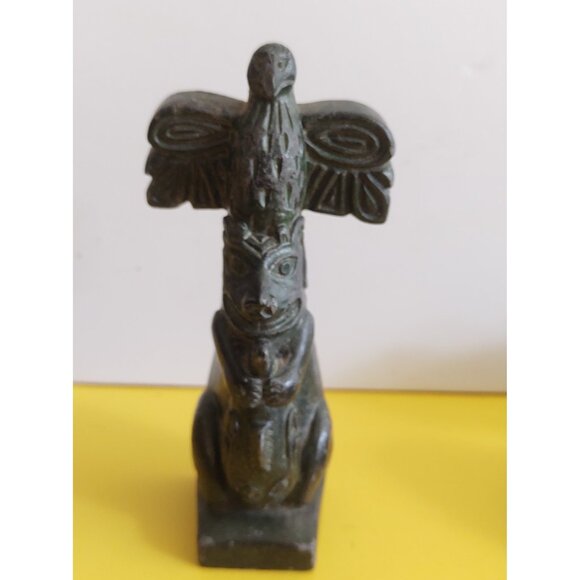 Hand Carved Soapstone Totem Pole Eagle, Wolf, Salmon 4 5/8" tall by LuLu Canada - Picture 1 of 8